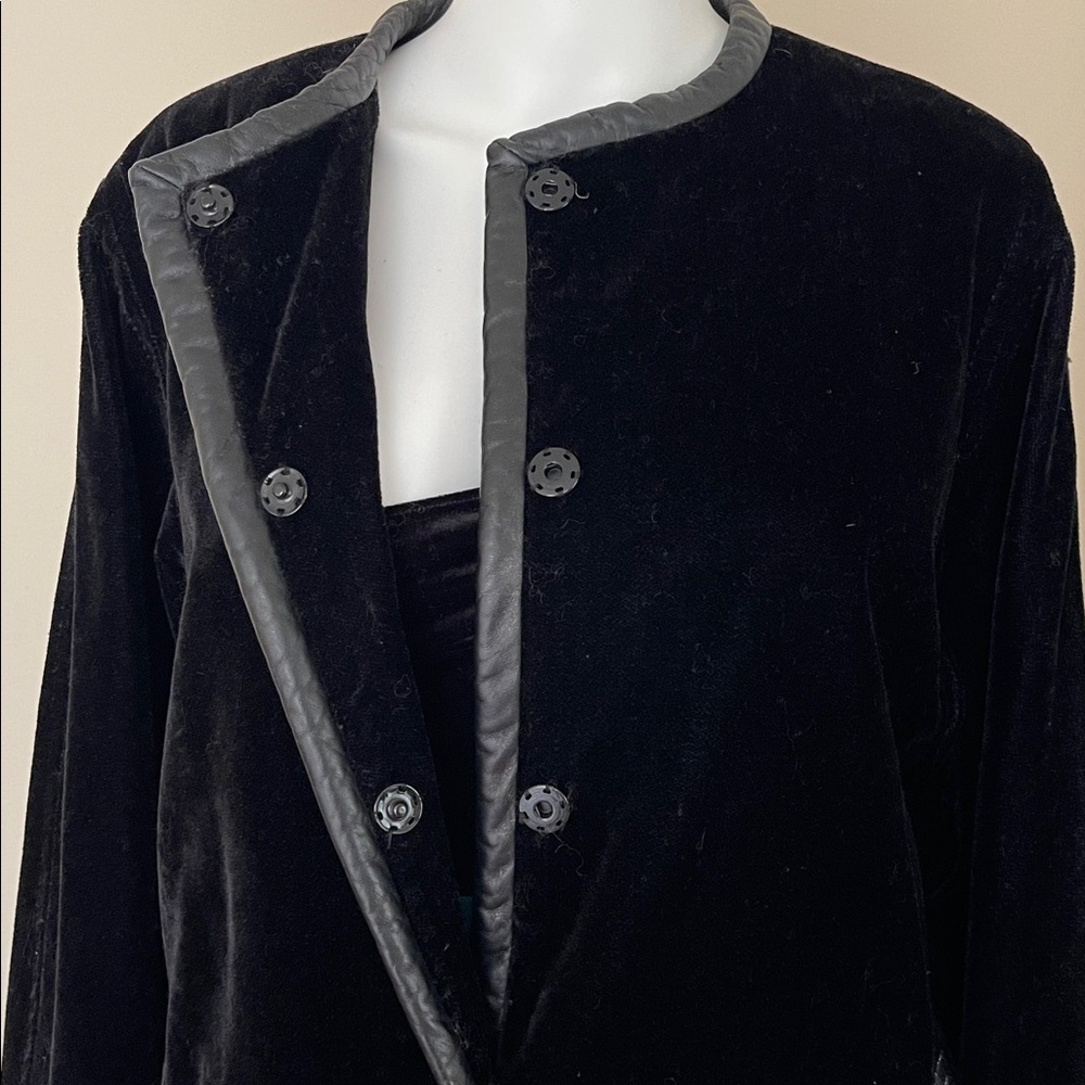 Authentic Dolce & Gabbana Black Jacket with Leather Trim. Made in Italy. - Picture 5 of 7